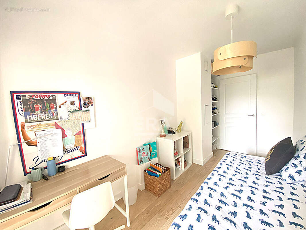Appartement à LEVALLOIS-PERRET