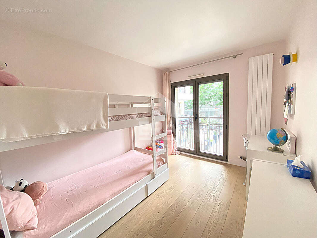 Appartement à LEVALLOIS-PERRET