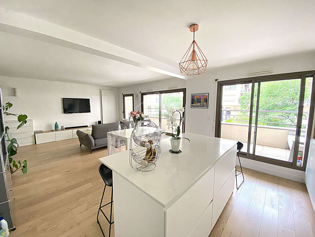 Appartement à LEVALLOIS-PERRET