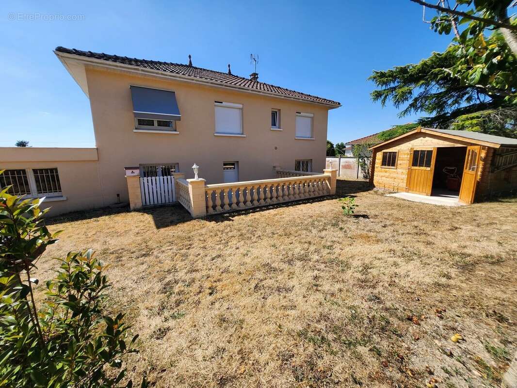 Maison à SAINT-JUNIEN