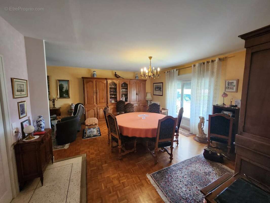 Maison à SAINT-JUNIEN