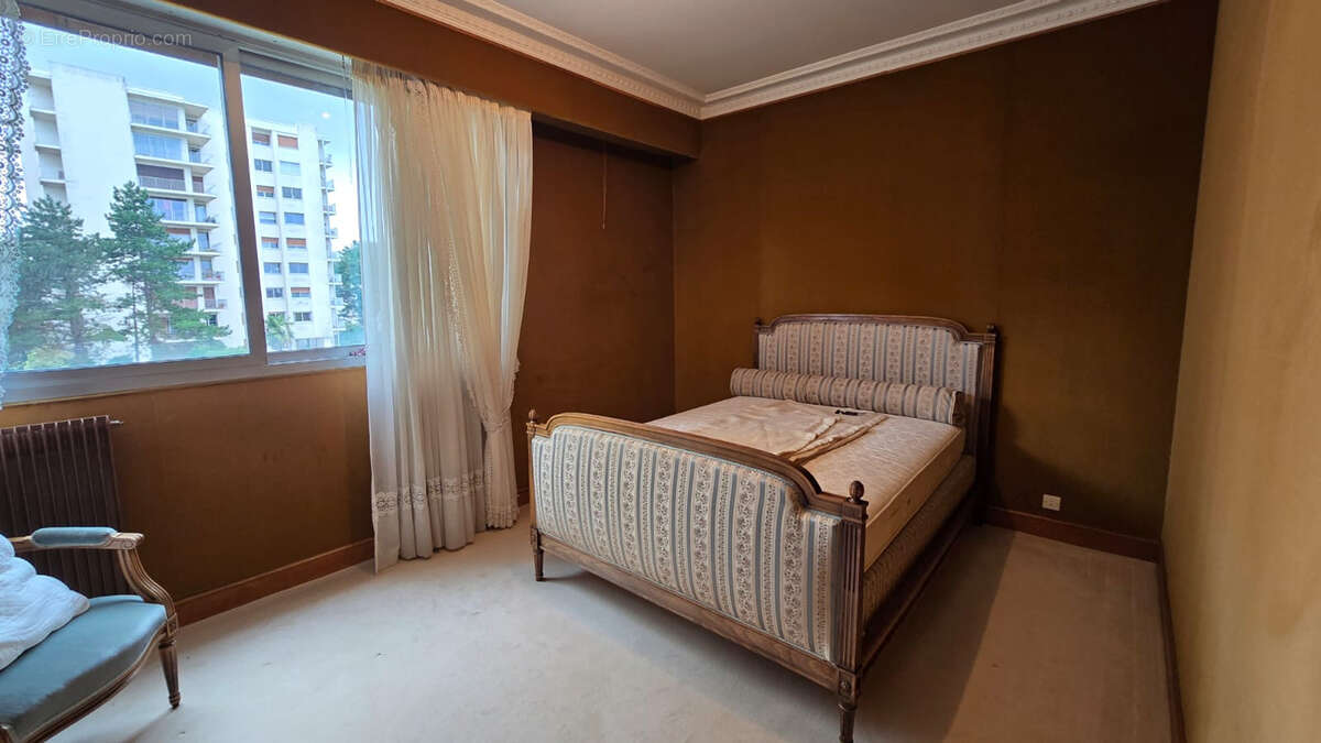 Appartement à SAINT-SEBASTIEN-SUR-LOIRE