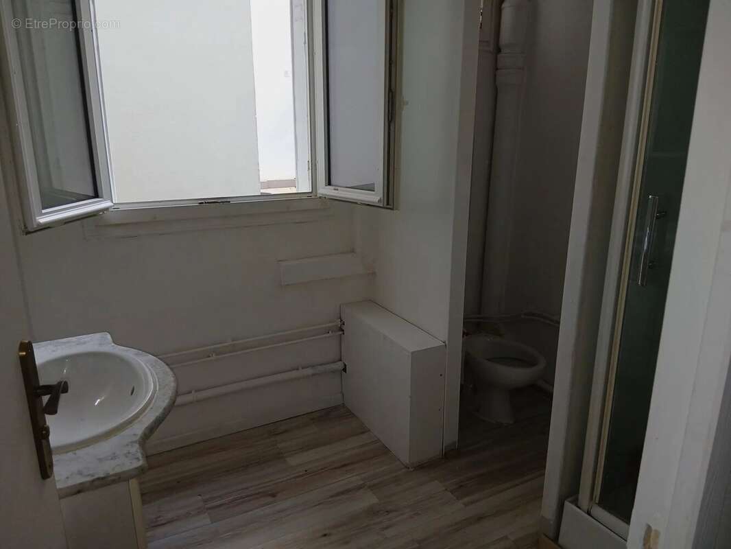 Appartement à PARIS-20E