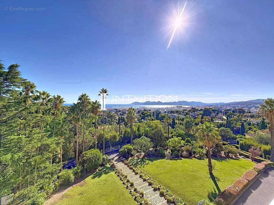 Appartement à CANNES