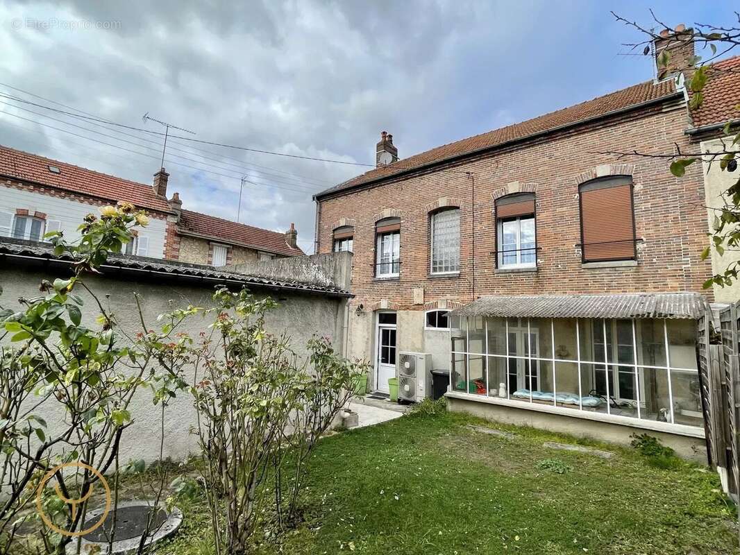 Maison à ROMILLY-SUR-SEINE