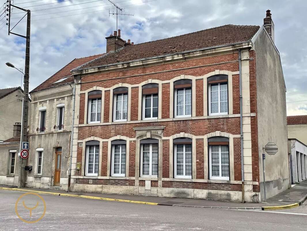 Maison à ROMILLY-SUR-SEINE