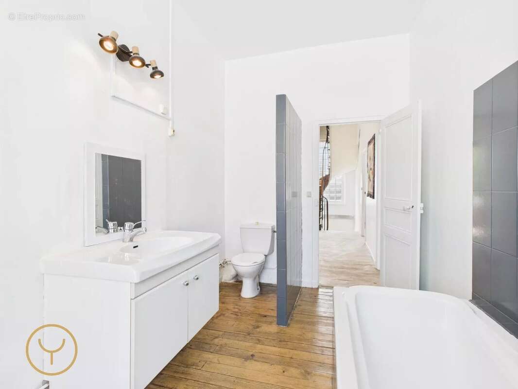 Maison à ROMILLY-SUR-SEINE