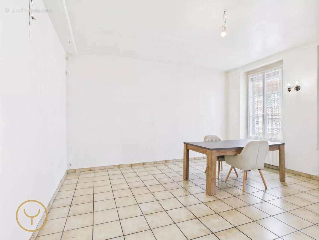 Maison à ROMILLY-SUR-SEINE