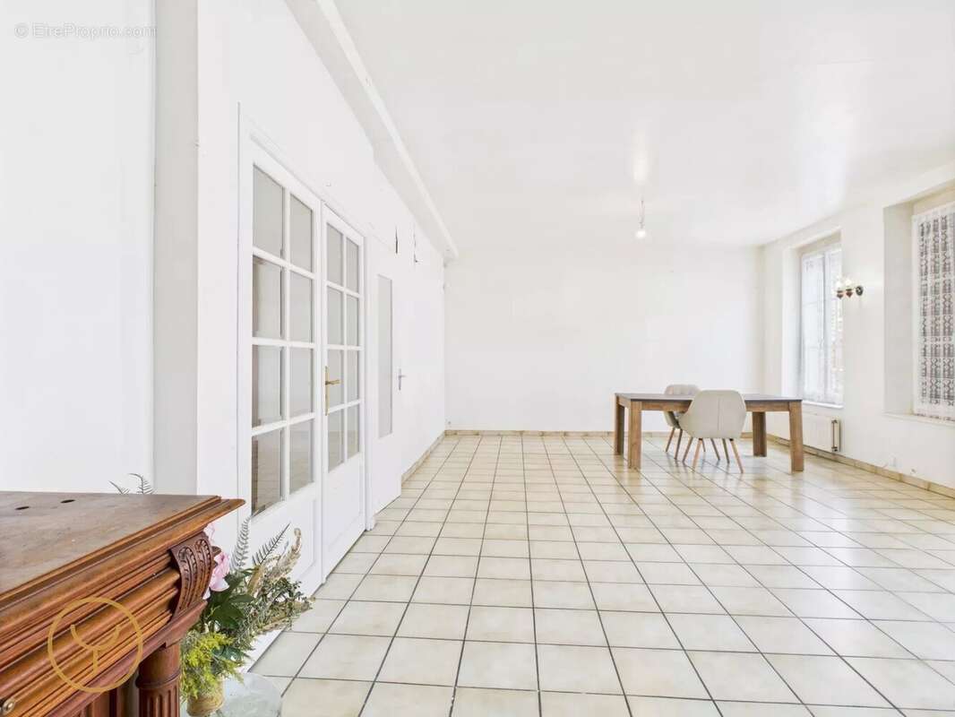 Maison à ROMILLY-SUR-SEINE