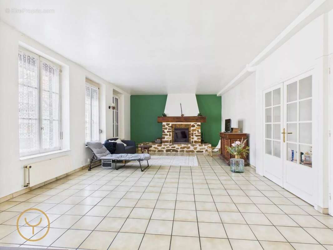 Maison à ROMILLY-SUR-SEINE