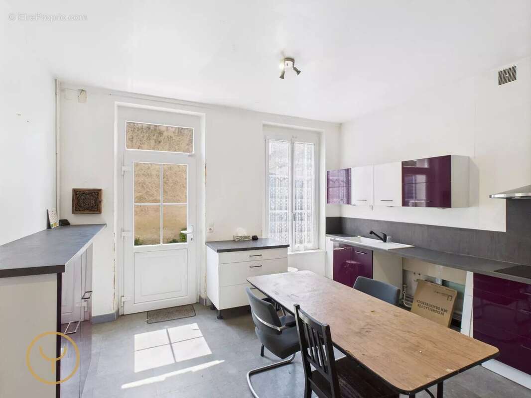 Maison à ROMILLY-SUR-SEINE