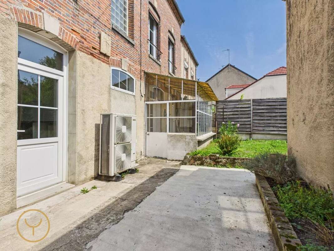 Maison à ROMILLY-SUR-SEINE