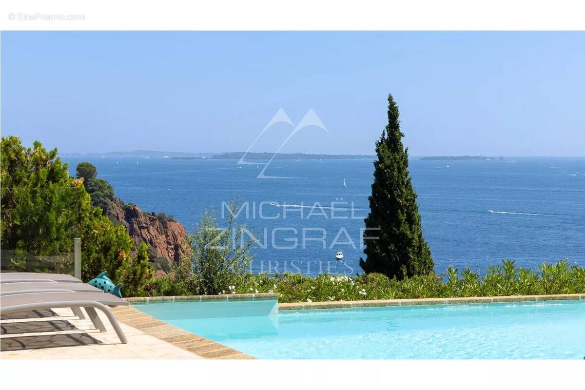 Maison à THEOULE-SUR-MER