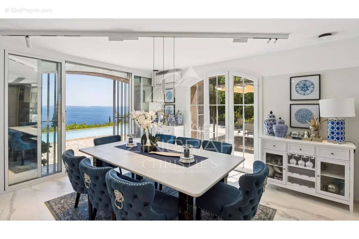 Maison à THEOULE-SUR-MER