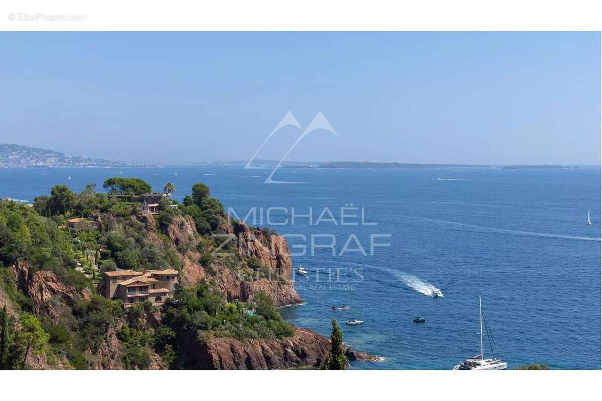 Maison à THEOULE-SUR-MER