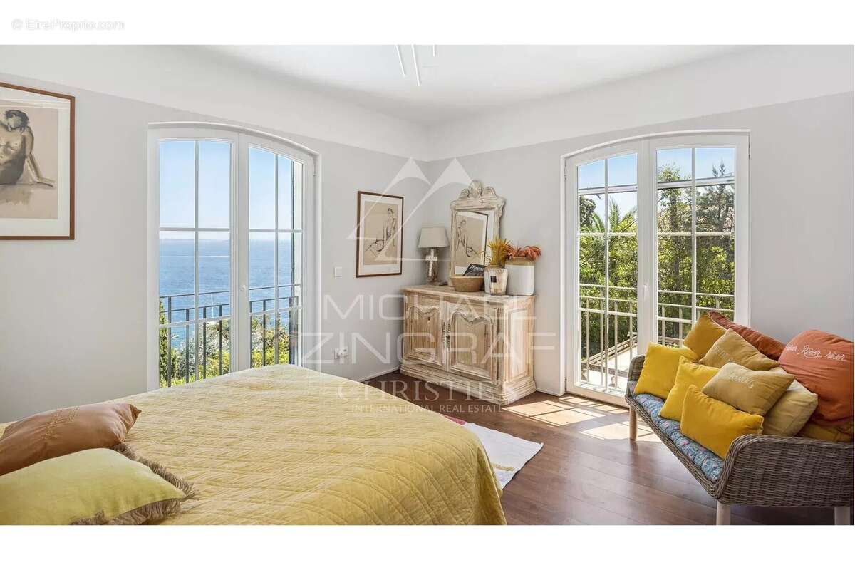 Maison à THEOULE-SUR-MER