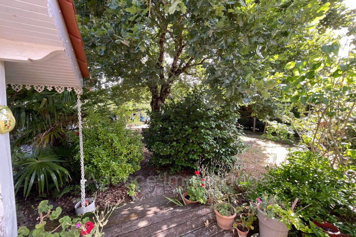 Maison à GRAYAN-ET-L&#039;HOPITAL