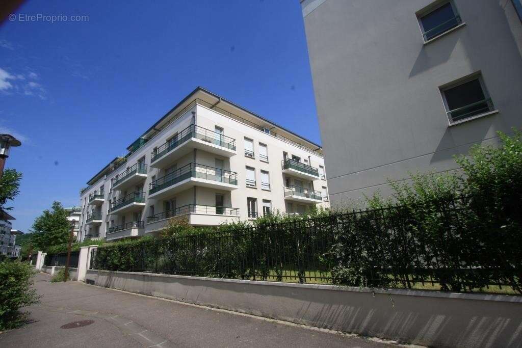 Appartement à MANTES-LA-JOLIE