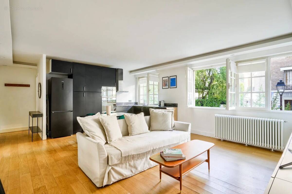 Appartement à NEUILLY-SUR-SEINE