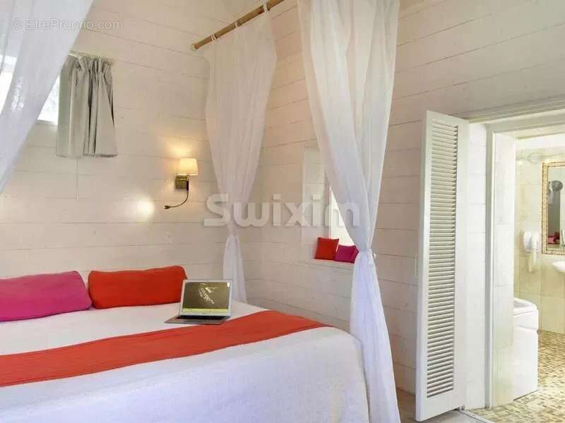 Commerce à CHEVERNY