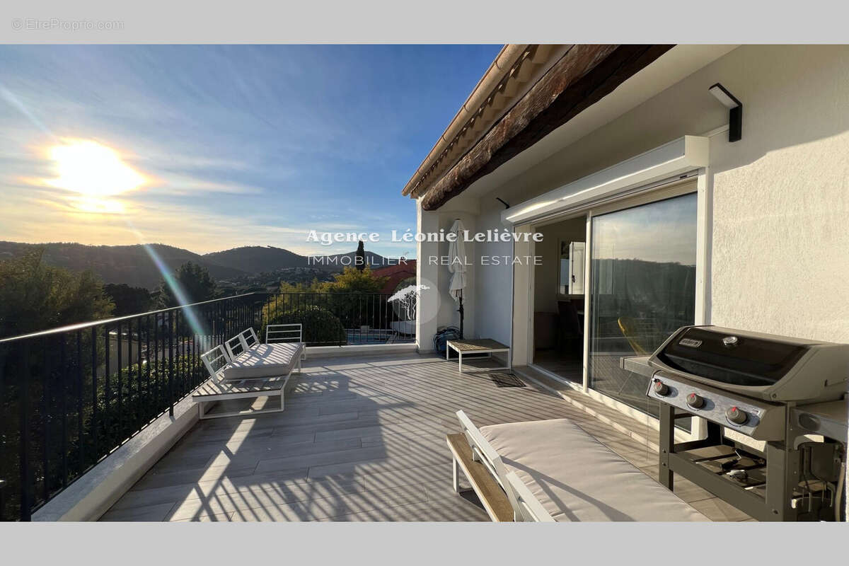 Maison à LES ISSAMBRES