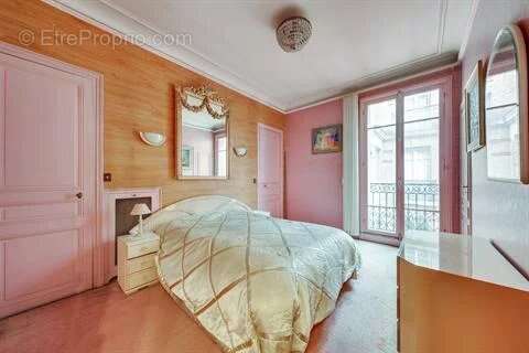 Appartement à PARIS-12E