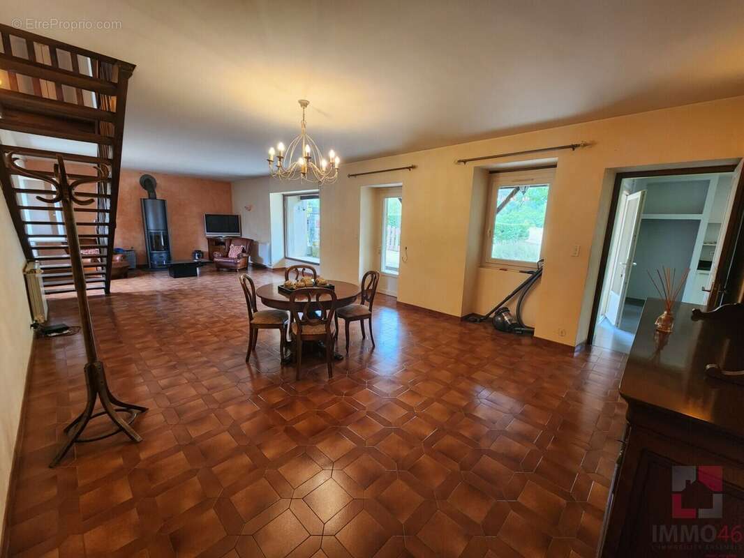 Maison à ANGLARS-JUILLAC