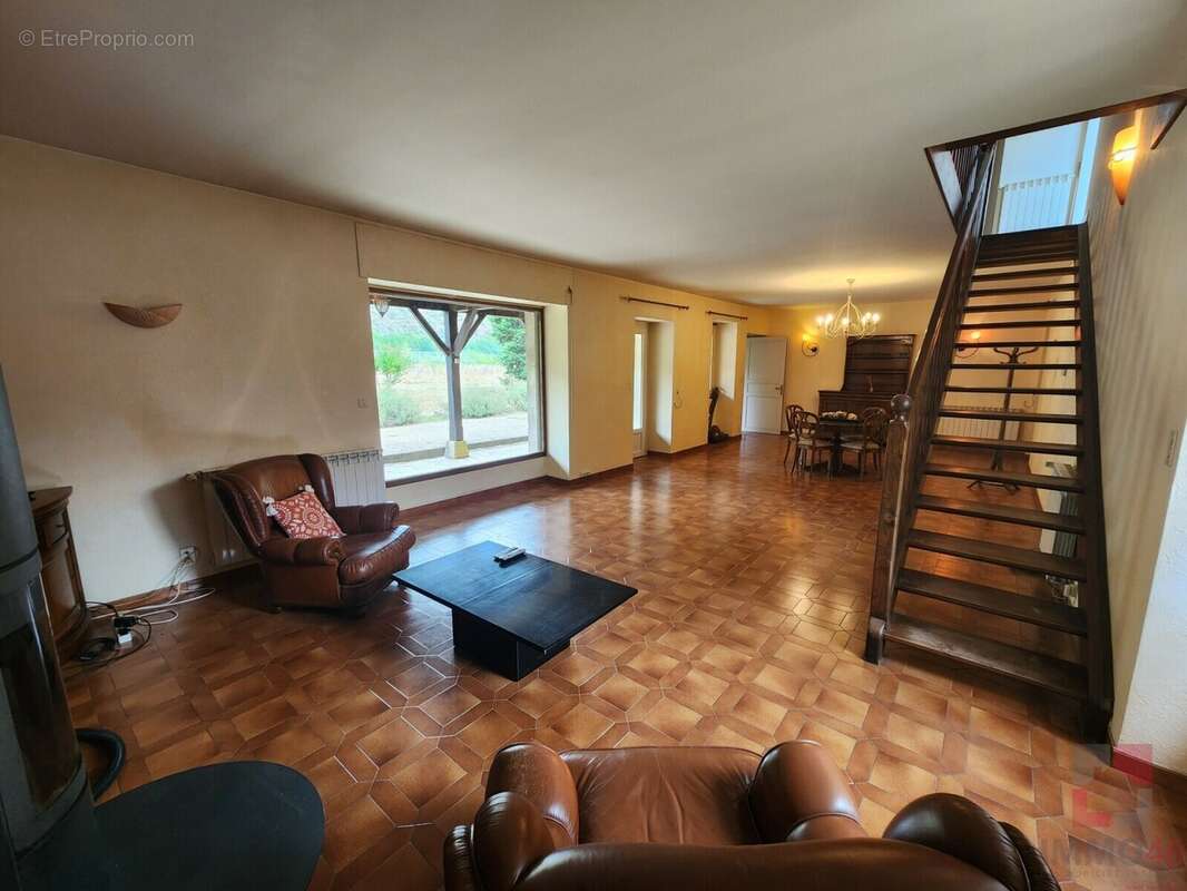 Maison à ANGLARS-JUILLAC