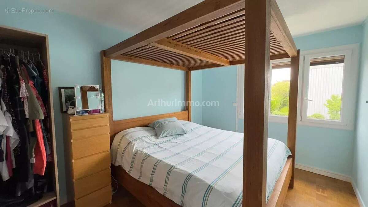 Appartement à PRINGY