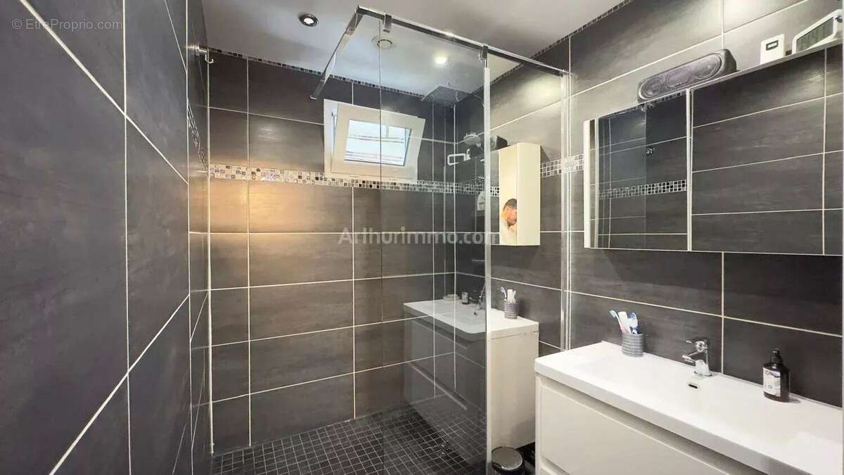 Appartement à PRINGY