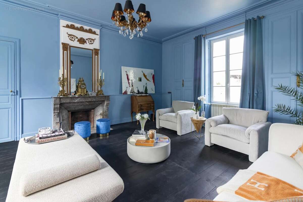 Maison à SAINT-JEAN-D&#039;ANGELY