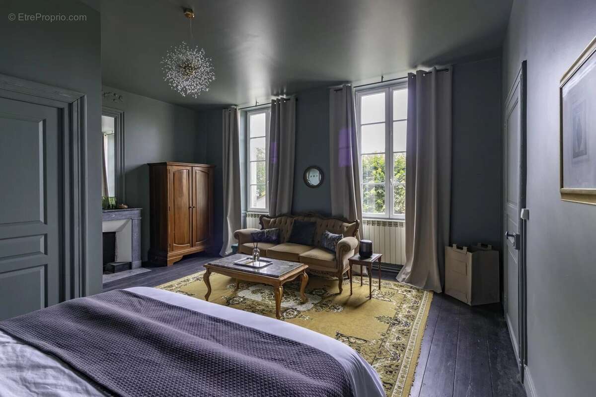 Maison à SAINT-JEAN-D&#039;ANGELY