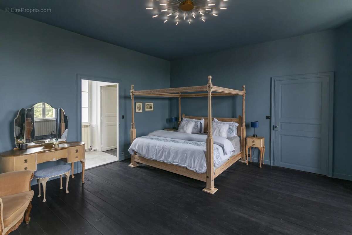 Maison à SAINT-JEAN-D&#039;ANGELY