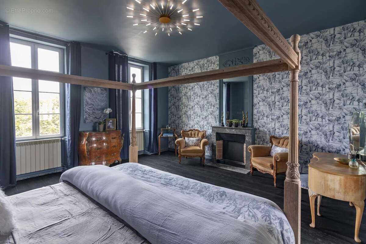 Maison à SAINT-JEAN-D&#039;ANGELY