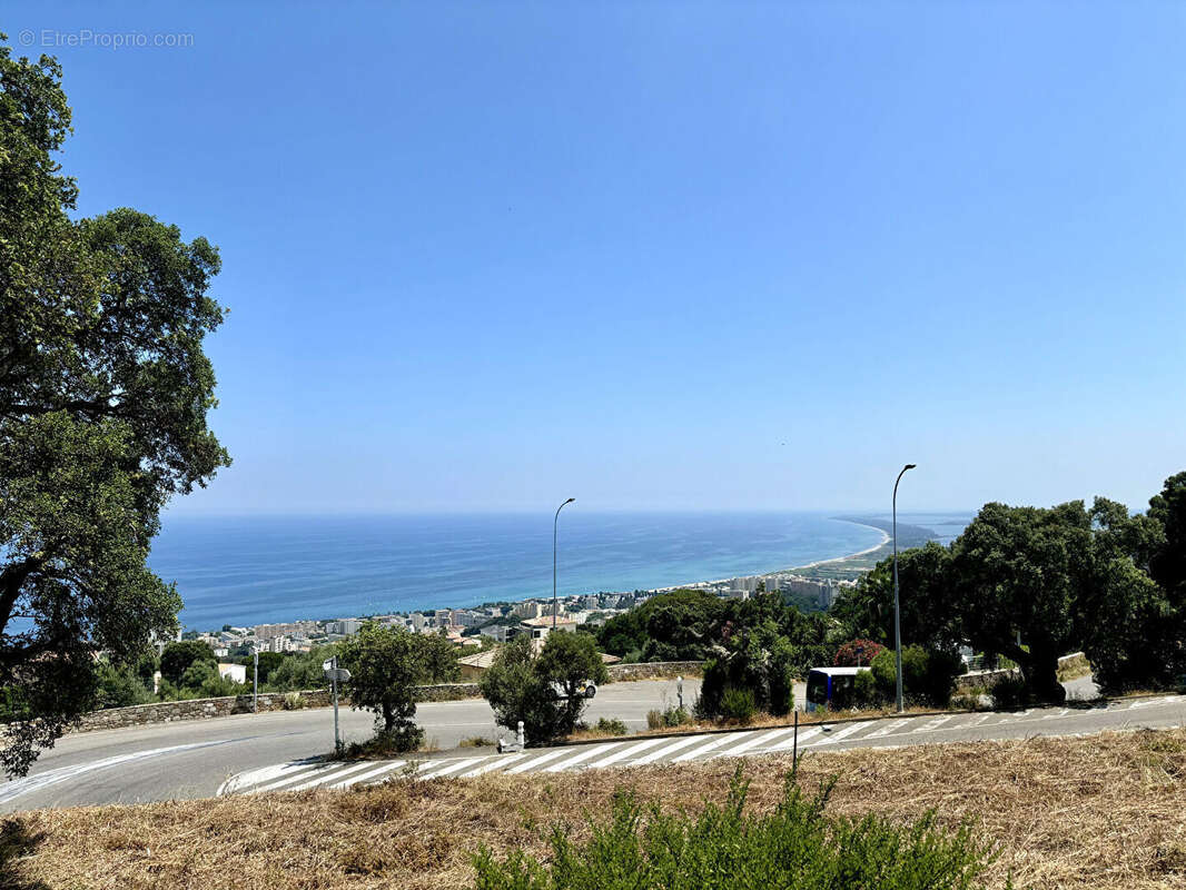 Terrain à BASTIA