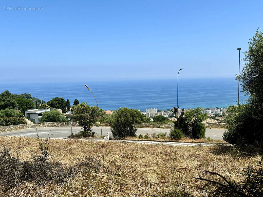 Terrain à BASTIA