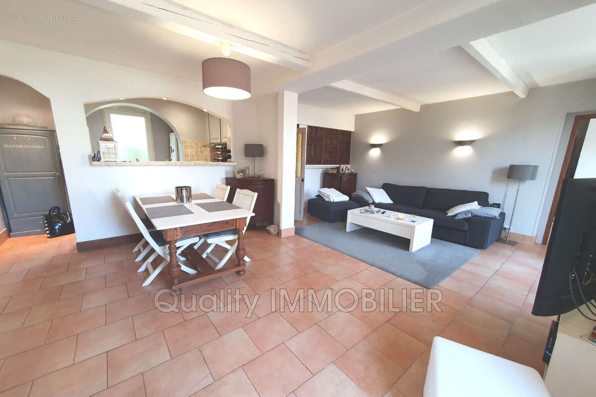 Appartement à LE CANNET