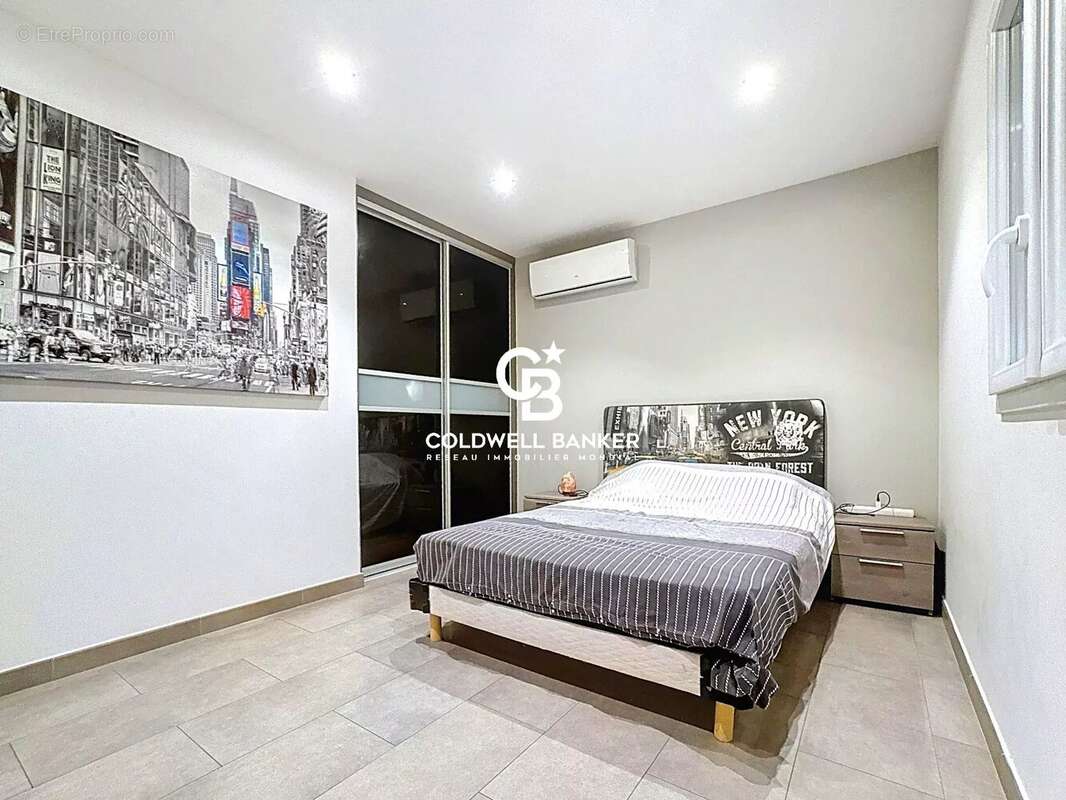 Maison à ROQUEBRUNE-SUR-ARGENS