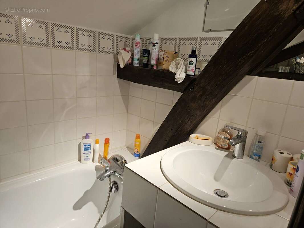 Maison à LADEVEZE-RIVIERE