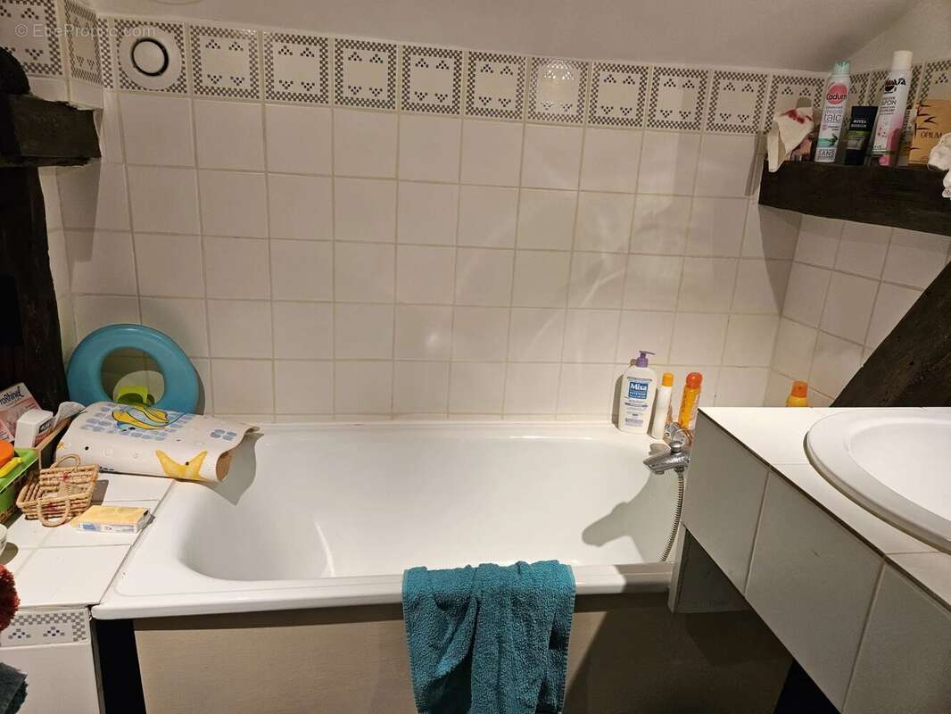 Maison à LADEVEZE-RIVIERE