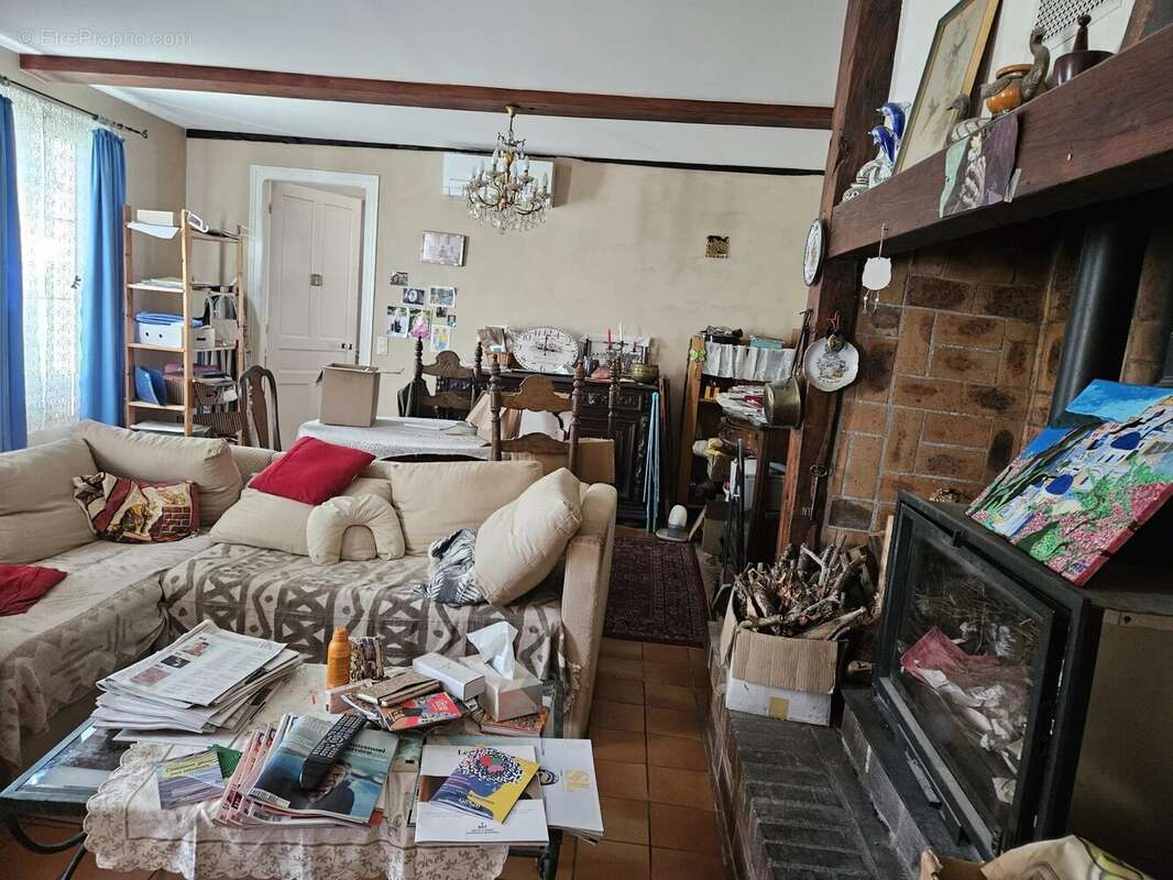 Maison à LADEVEZE-RIVIERE