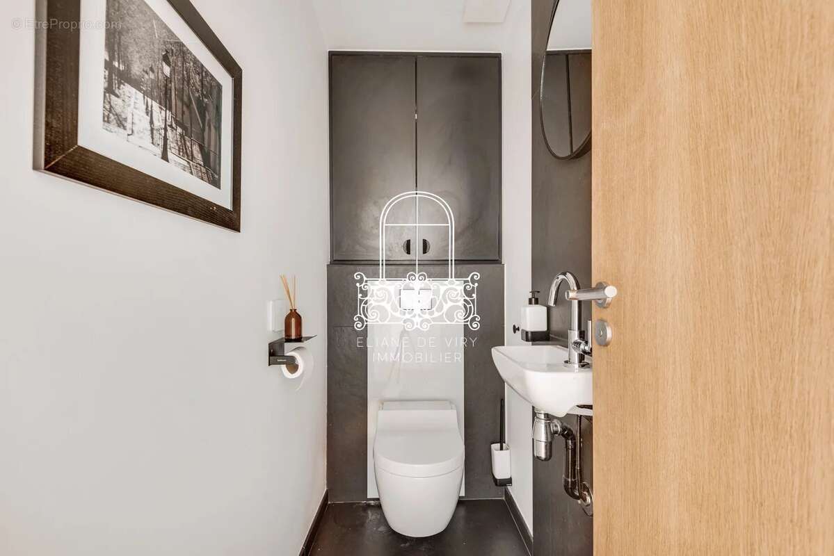 Appartement à PARIS-8E