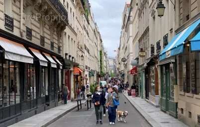 Commerce à PARIS-4E