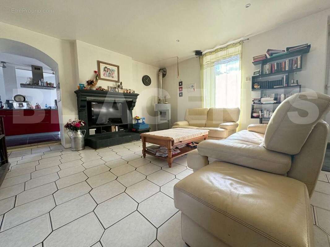 2 - Maison à LA LIMOUZINIERE