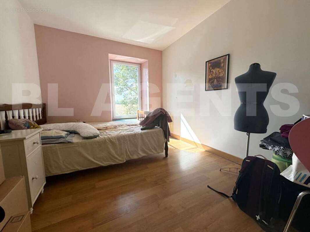 4 - Maison à LA LIMOUZINIERE