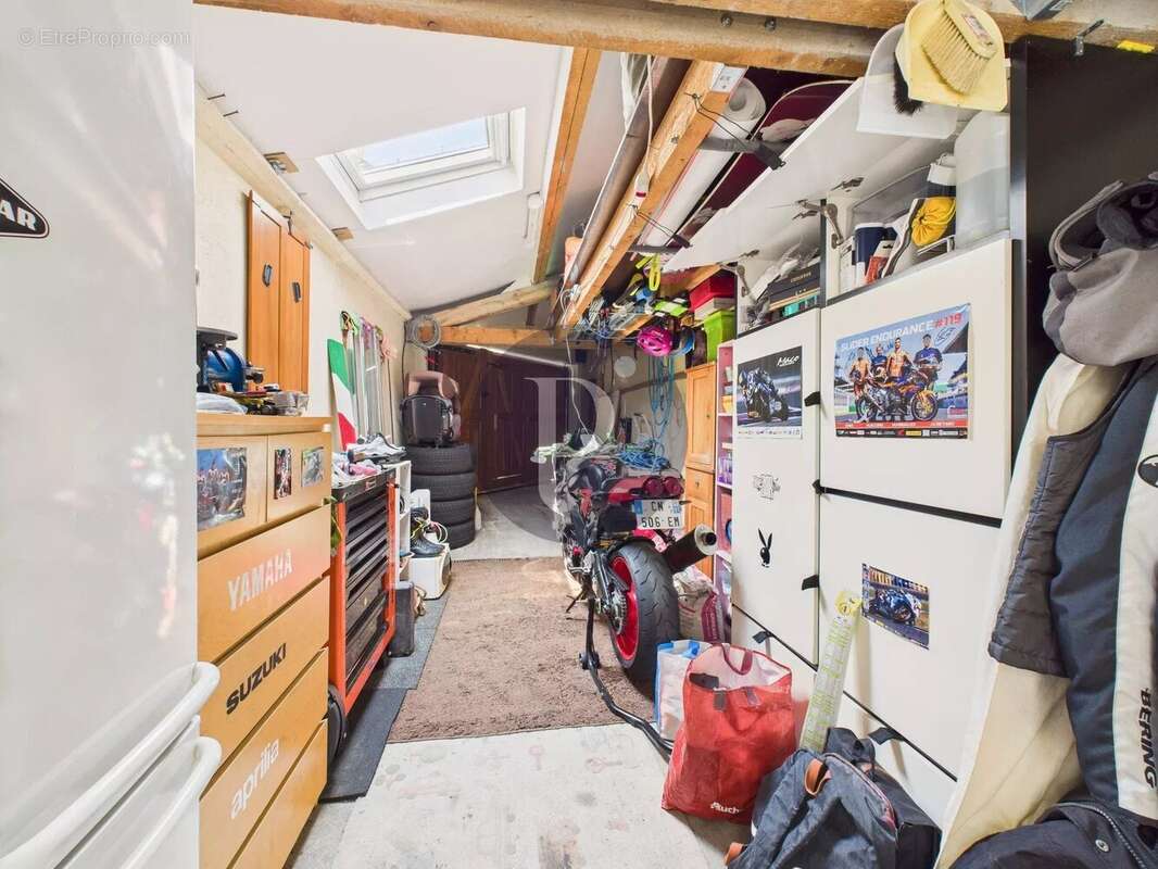 Maison à VERRIERES-LE-BUISSON