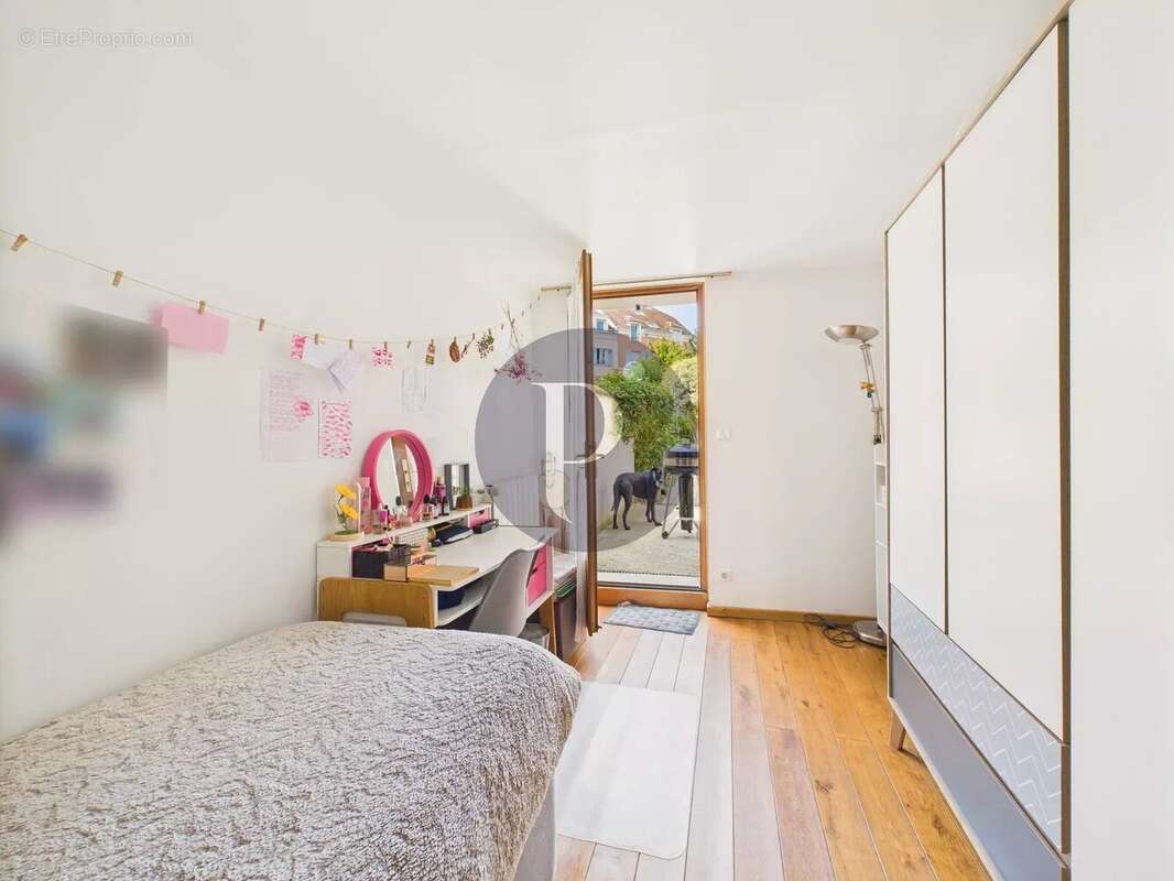 Maison à VERRIERES-LE-BUISSON