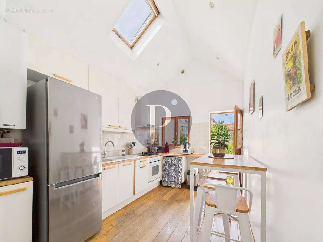 Maison à VERRIERES-LE-BUISSON