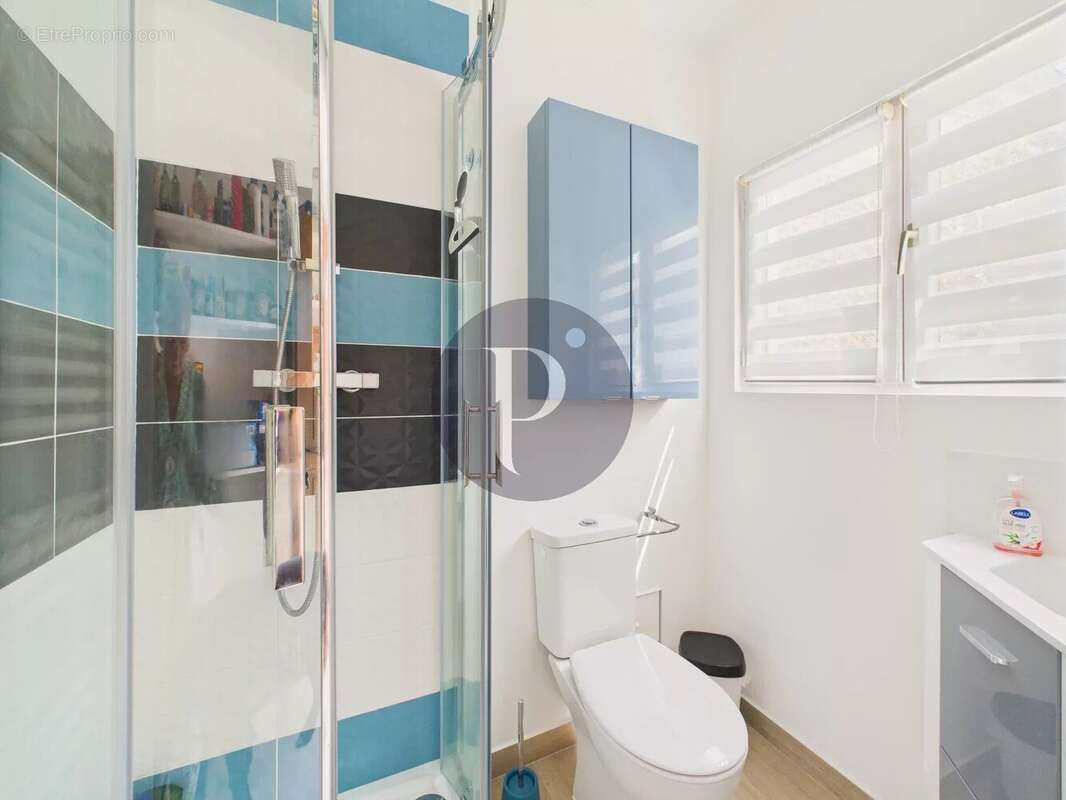 Maison à VERRIERES-LE-BUISSON