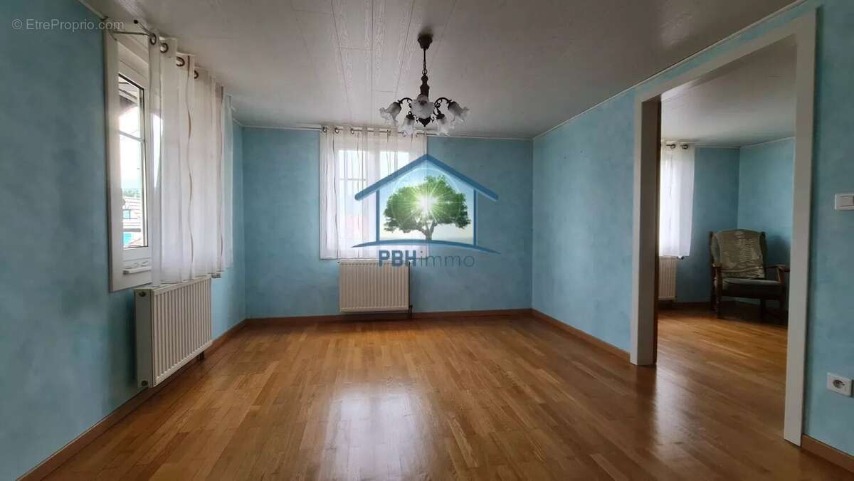 Maison à PREUSCHDORF